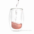 Copo de vidro para beber com alça